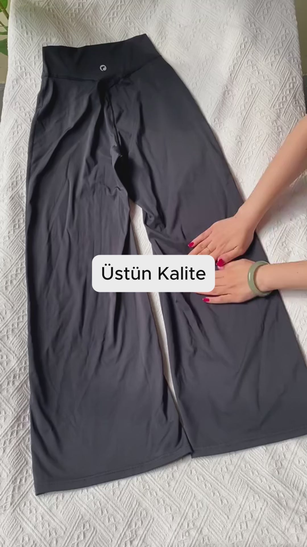 Kalça ve Bel Şekillendirici Flared Tayt Pantolon video